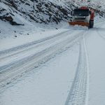 تأکید راهداری بر همراه داشتن زنجیر چرخ در محورهای کوهستانی