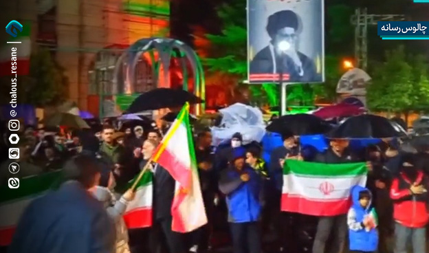 اجتماع خودجوش مردم شهید پرور شهرستان چالوس زیر باران