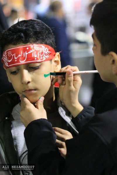 حضور گسترده مردم در شام اربعین رهبر شهید انقلاب و دهمین سالگرد شهید مدافع حرم حسین بواس در شهرستان چالوس