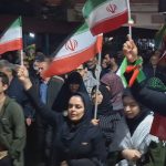 روایت خبرنگار «چالوس رسانه» از پنجاه و پنج شب حضور بی‌وقفه؛ مردم چالوس از معنای این ایستادگی می‌گویند.